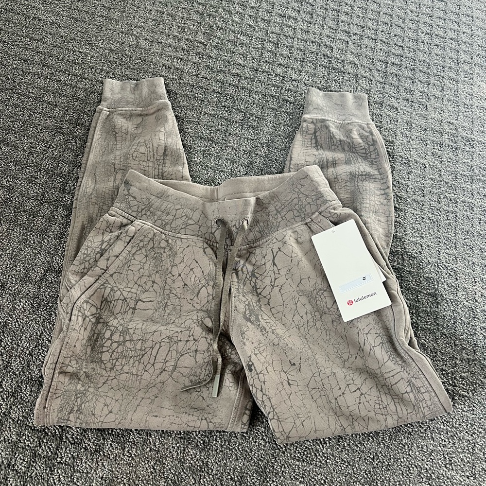 Lulu lemon joggers